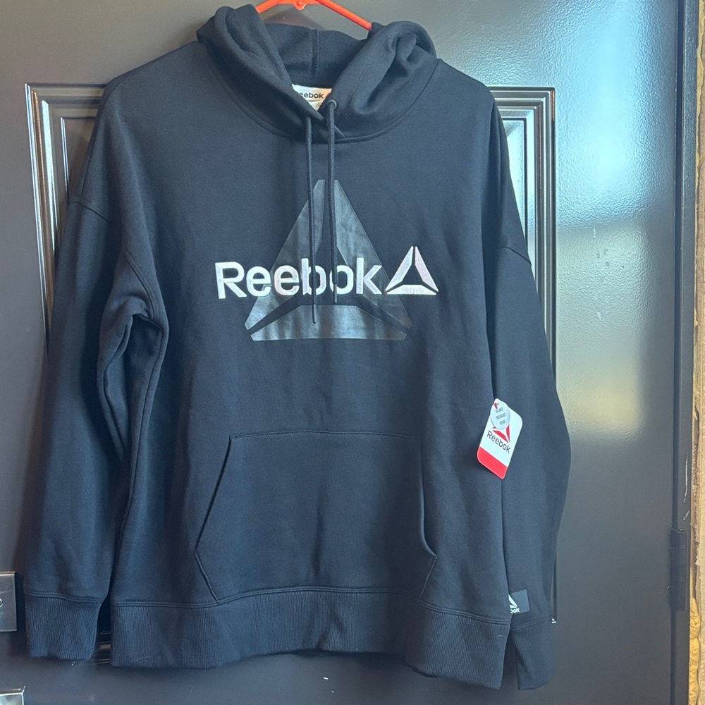 Reebok Black Pullover sweatshirt Hoodie men’s size medium